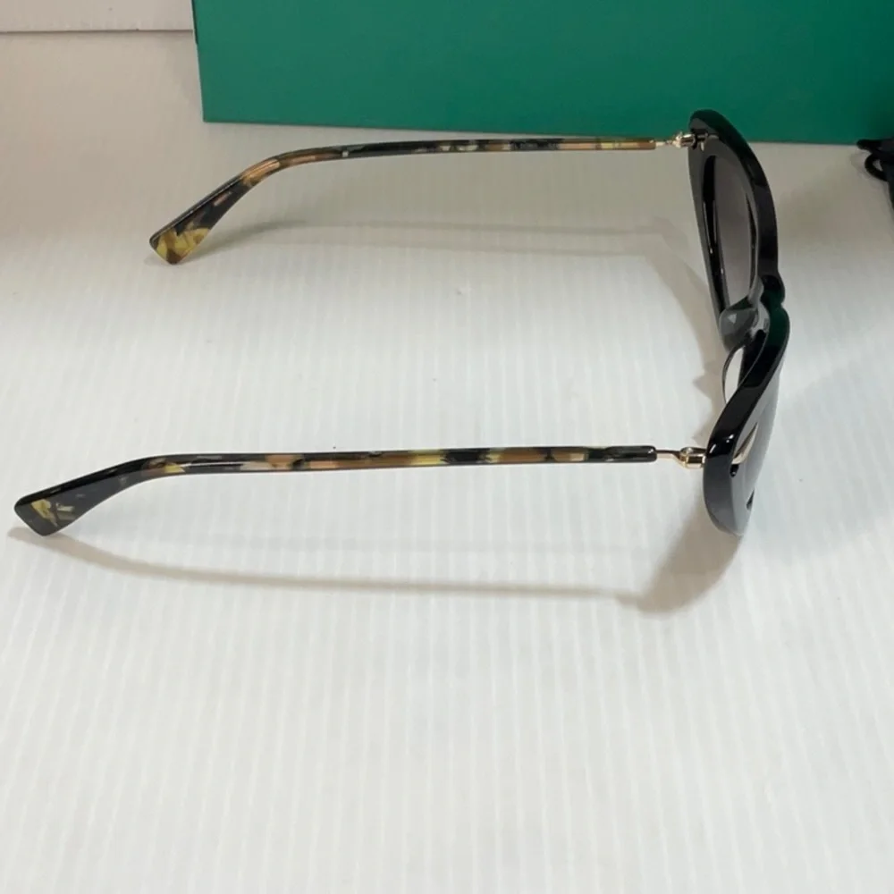 Derek Lam women’s sunglasses Doris cat eye black frame - Picture 3 of 7